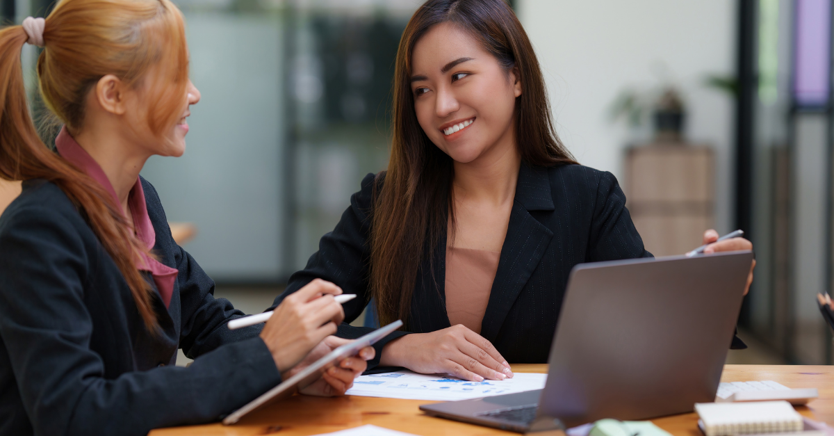 Choosing the right payroll solution starts with understanding the benefits and challenges of both in-house and outsourced payroll.